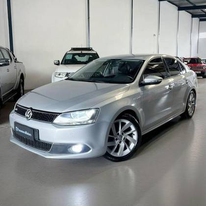 VOLKSWAGEN JETTA 2.0 COMFORTLINE FLEX 4P TIPTRONIC